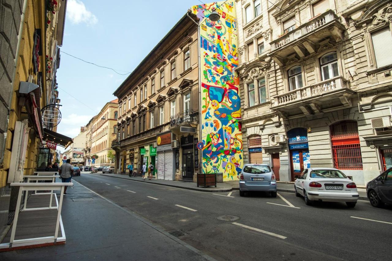Appartamento Very Central 1-Br Apt With Patio Budapest Esterno foto